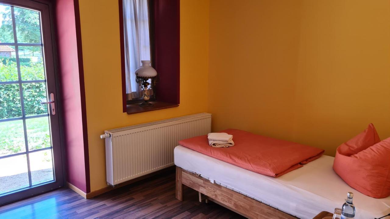 Schloss Rothenklempenow Hotel Bagian luar foto