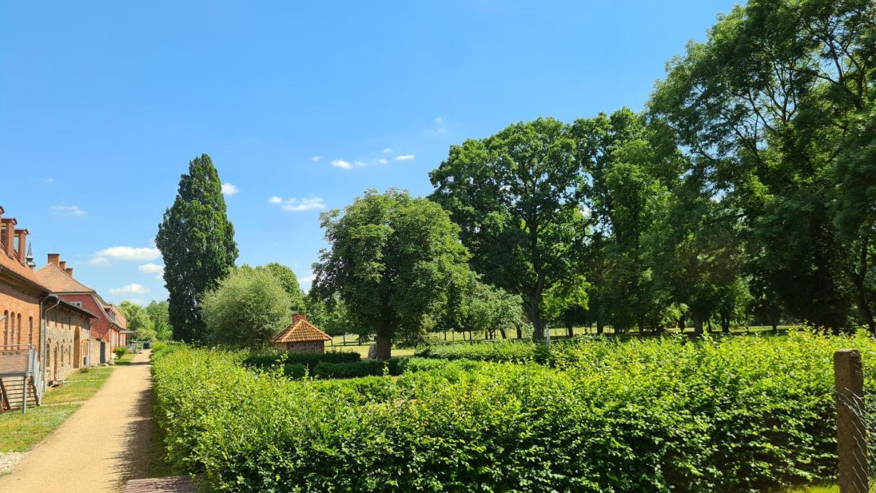 Schloss Rothenklempenow Hotel Bagian luar foto