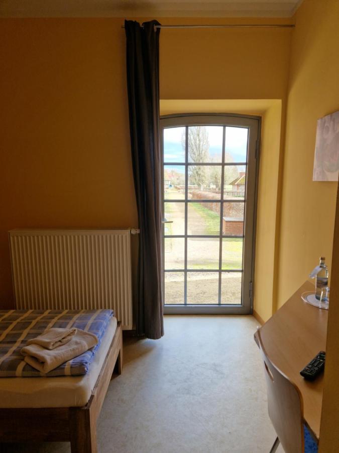 Schloss Rothenklempenow Hotel Bagian luar foto